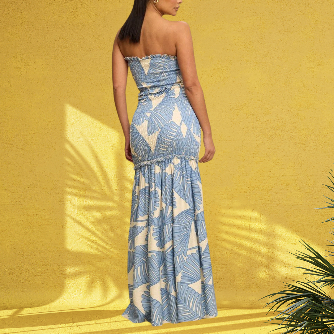 Island Glow Maxi Dress – Tropical Print with Curve-Hugging Fit